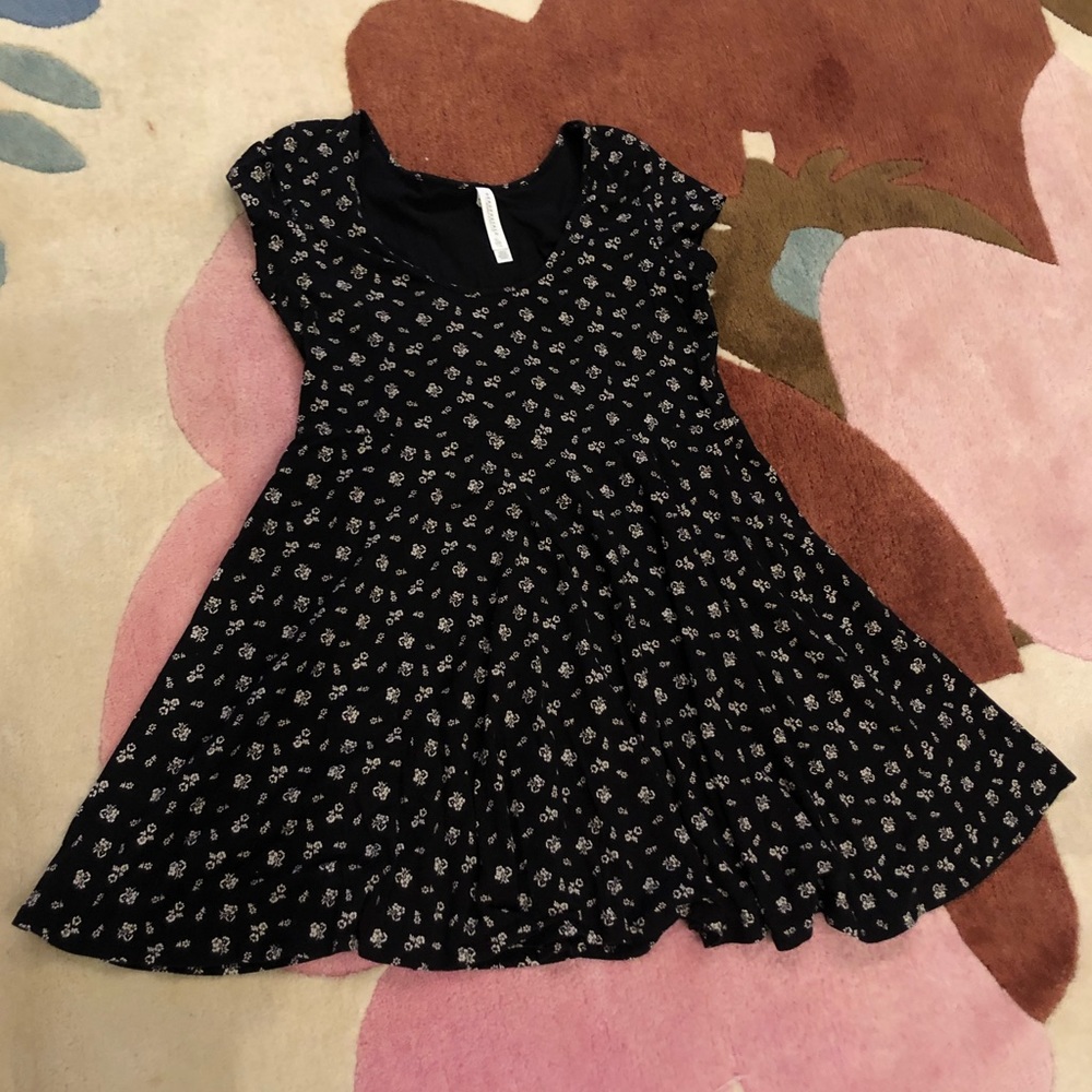 Black Floral H&M Dress